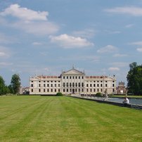 Rückansicht der Villa Pisani.
