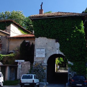 Eingang zu Schloß Duino Eingang zu Schloß Duino