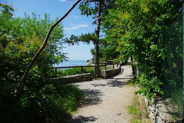 Der Rilke Weg Schloß Duino.
