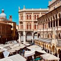 Die Piazza delle Erbe Piazza delle erbe
