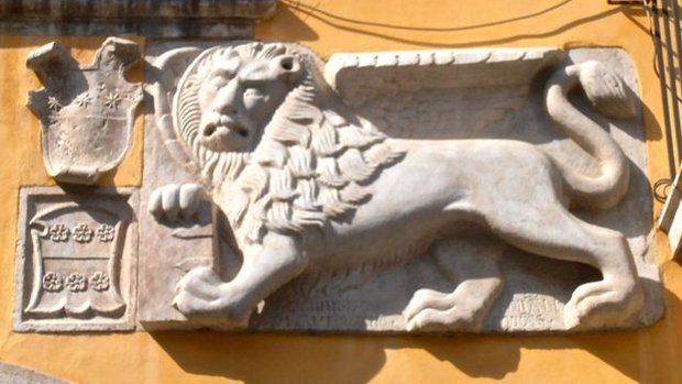Löwe auf dem Rathaus von Muggia