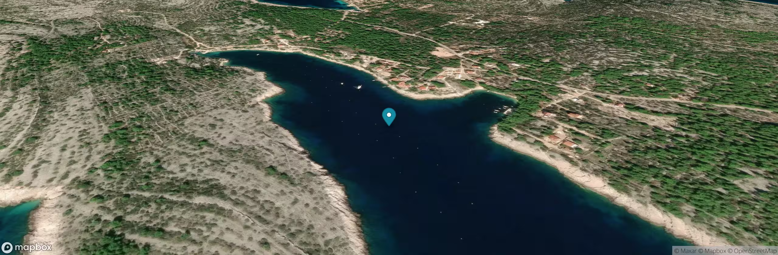 Tratitnska Bay