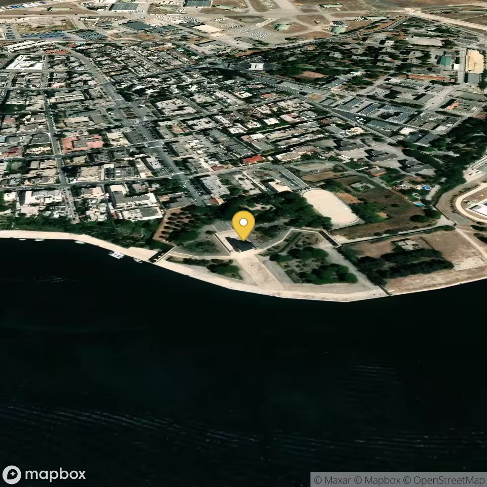 Brindisi - Monument to the Italian Sailor