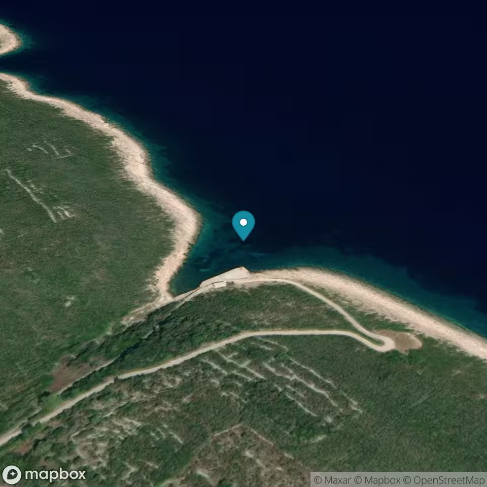 Loza Bay