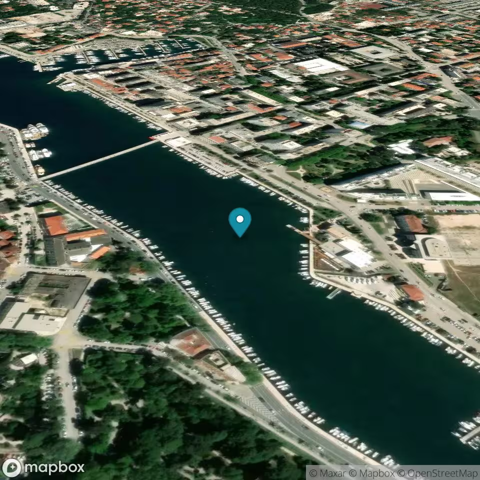 Zadar Bay, Jazine