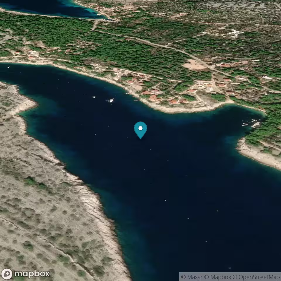 Tratitnska Bay
